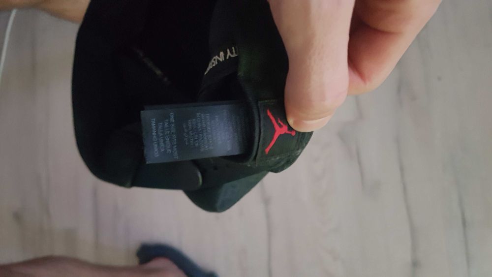 Vând Sapcă Jordan originală