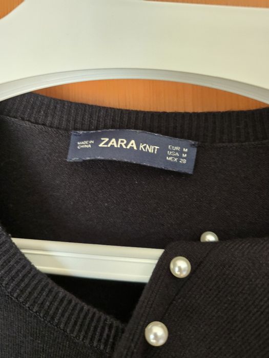 Pulover zara M cu nasturi