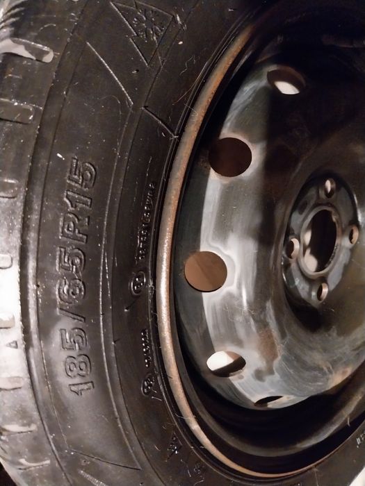 Гуми с джанти 15" за дачия/рено