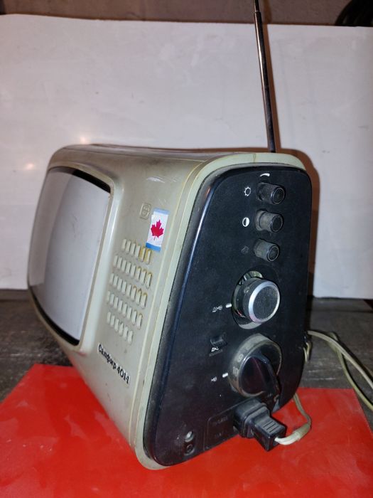 Продам телевизор