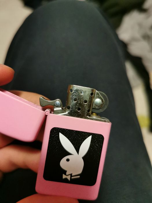 bricheta Zippo slim Playboy
