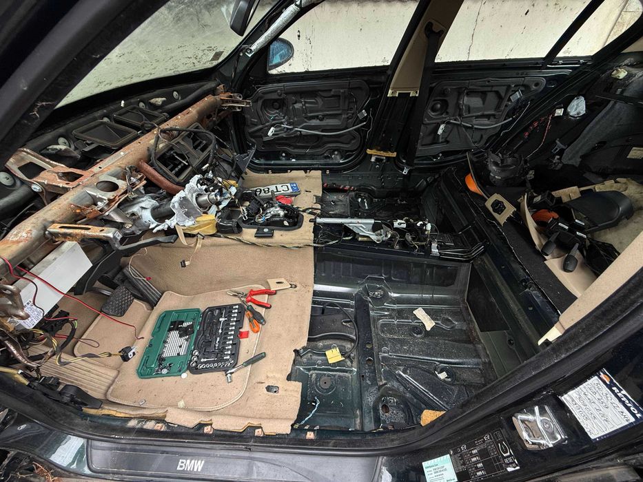 BMW e90 320d На Части
