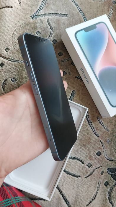 IPhone 14, в идеальном состоянии.
