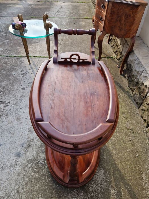 Страхотна антикварна белгийска дървена количка за сервиране