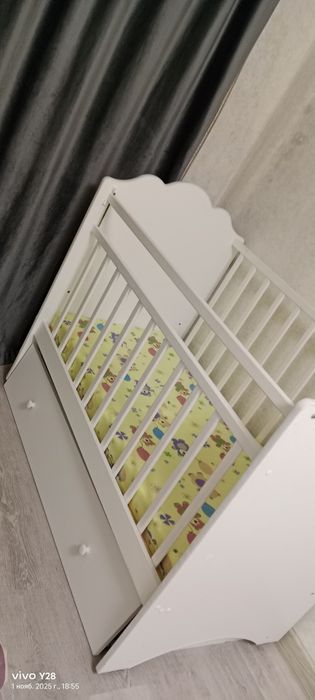 Продам детскую кроватку