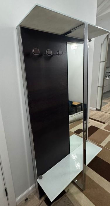 Вешалка в прихожую