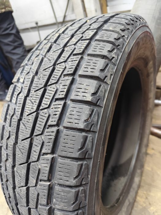 Продам шину йокогама