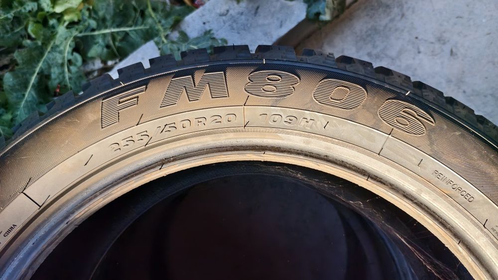 Резина 255/50 R20 (зимняя)