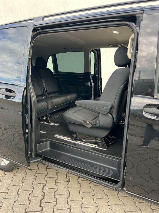 Servicii de Transport Persoane cu Sofer Oriune in Tara