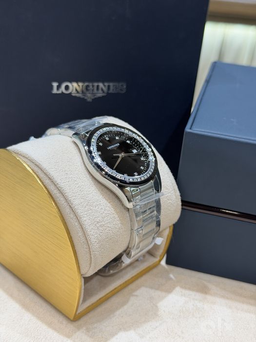 Швейцарская роскошь: Женские  Longines Conquest Classic с бриллиантами