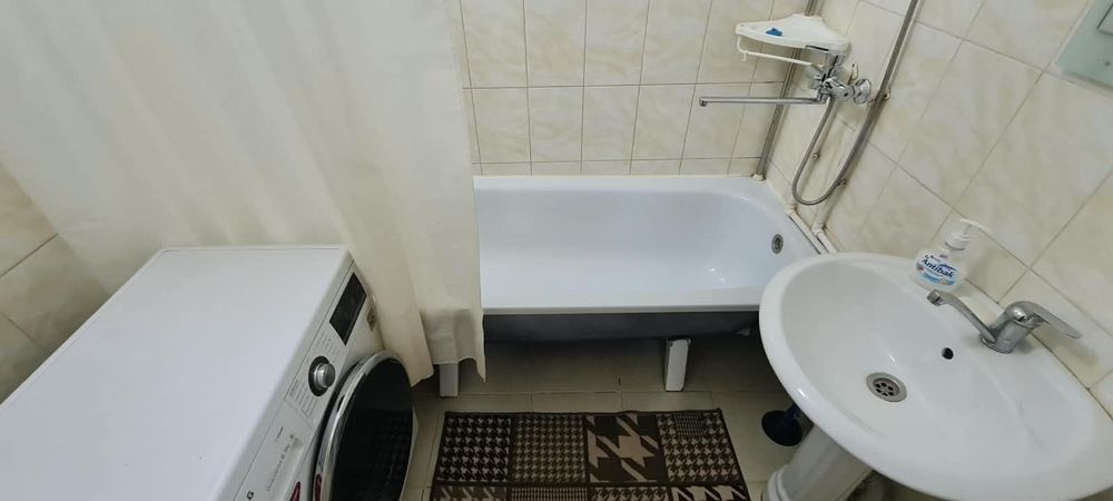 Сдам 2-ух комнатную квартиру