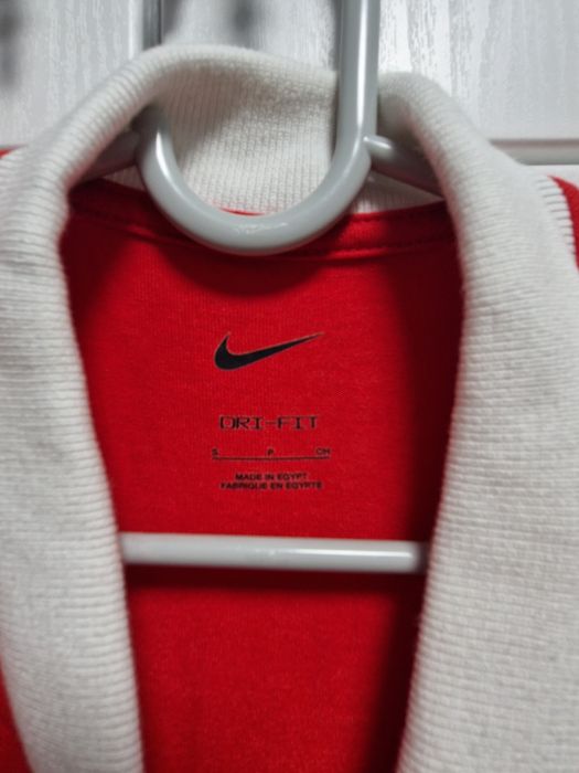 Мъжки тениски Karl Kani и Nike S размер