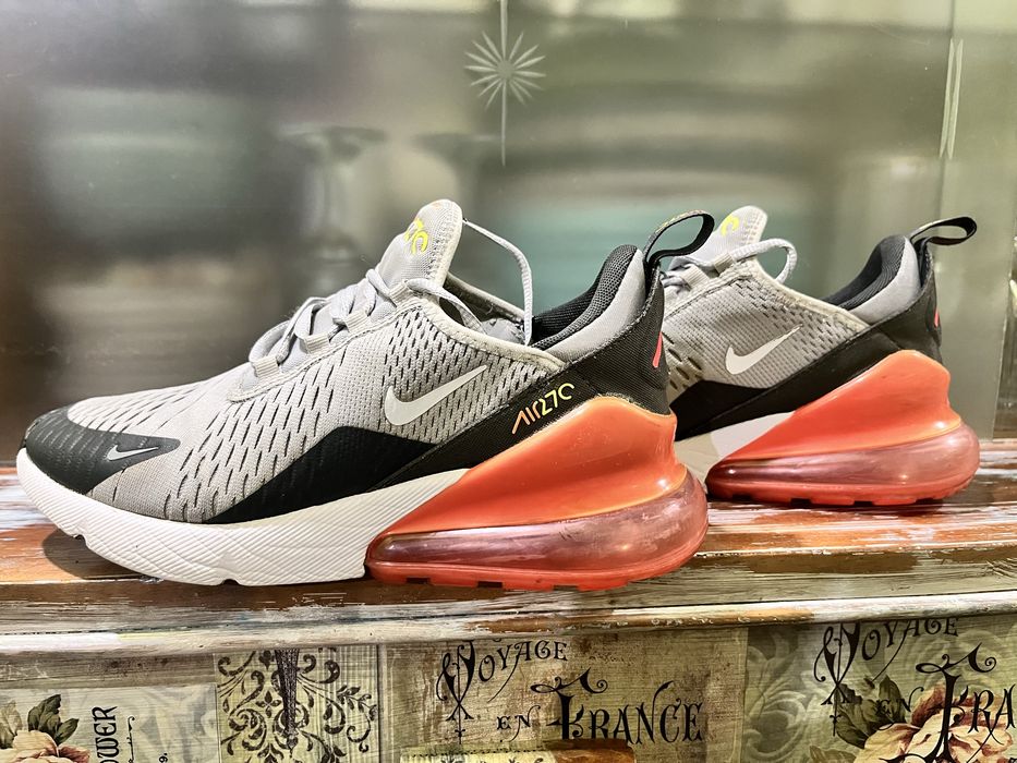 Маратонки Nike Air 270
