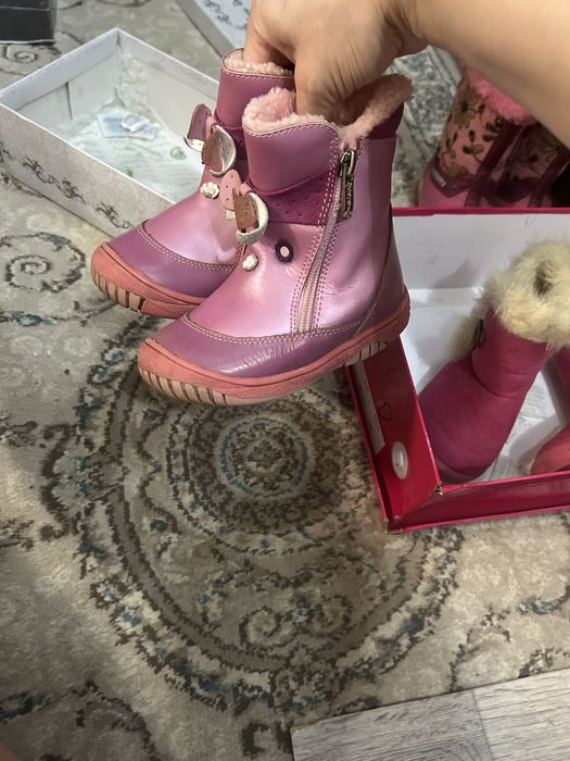 Обувь на малышку по 1000