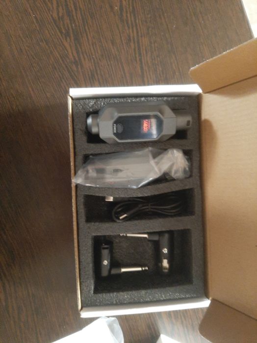 Беспроводная Микрофонная Систем Срочна продаётся