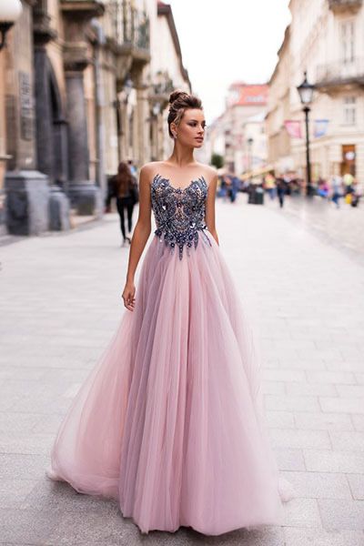 Бална рокля *с етикет