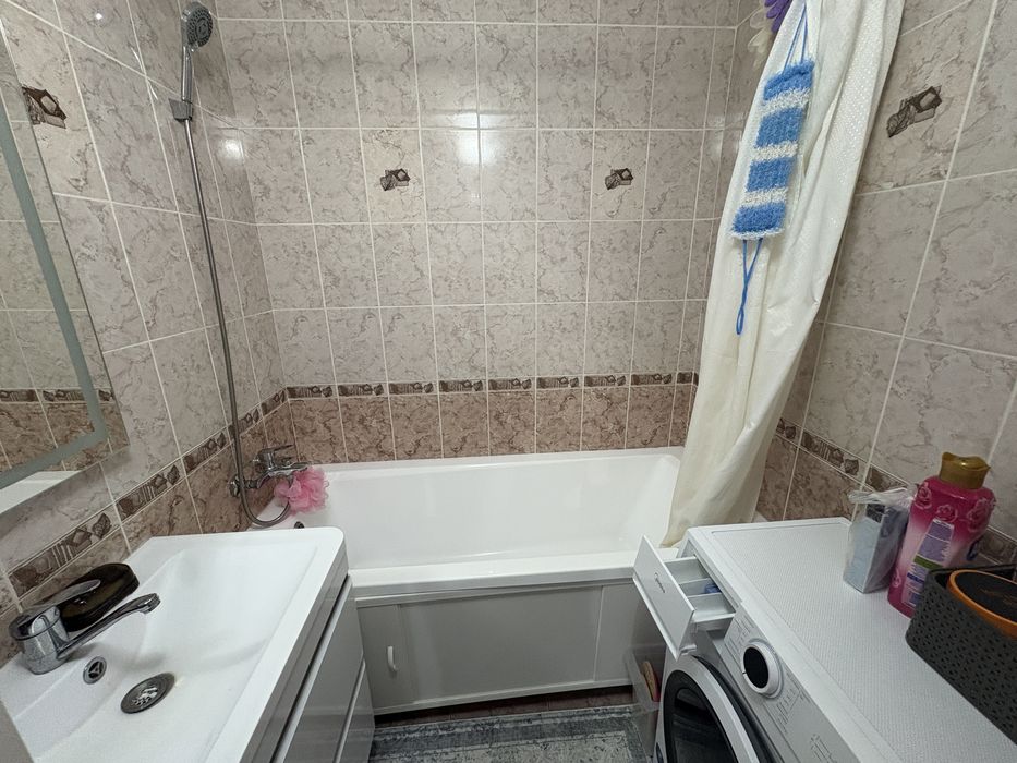 Сдам комнату девушке