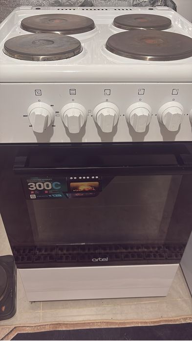 Электическая плита