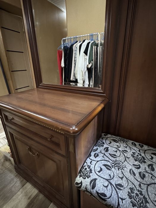 Продам набор прихожей