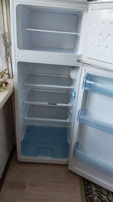 Холодильник продам