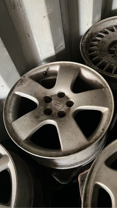 Продам диски на ауди