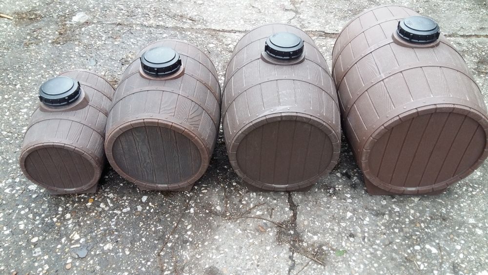 Продавам бурета различни размери(за Вино и Ракия) и стъклени Буркани