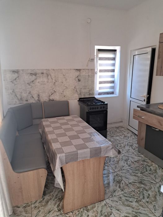 „Casă 4 camere, 180 mp, complet mobilată, garaj + curte + foișor – Moara de Foc