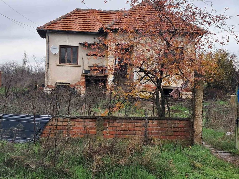 Продава се Къща в с. Борован, Област Враца - 2160 кв.м за 1 €/кв.м - Снимка #2