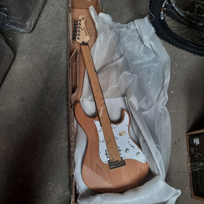 Yamaha pacifica nouă