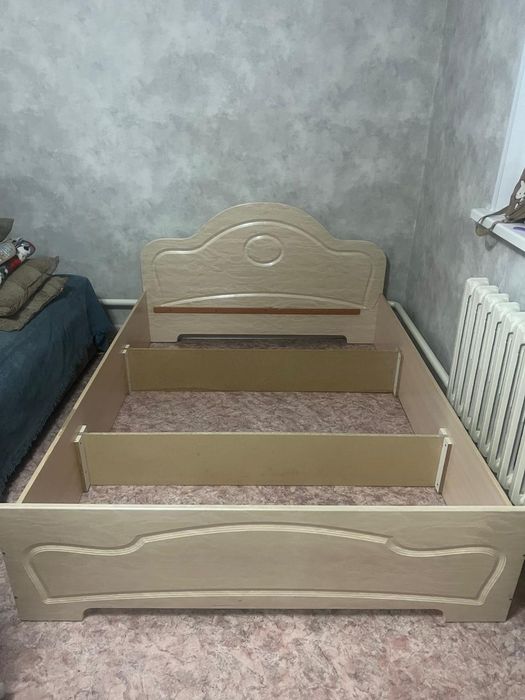 Кровать двухспальная