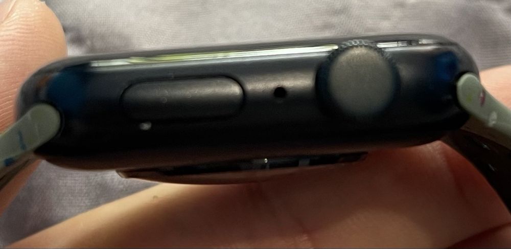 Apple Watch SE 2 (Gen 2) 44mm GPS Midnight | Пълен комплект + Подарък каишка