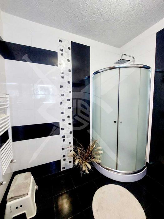 Дава се под наем Тристаен апартамент в София, Витоша - 130 кв.м за 1146.99 € - Снимка #10