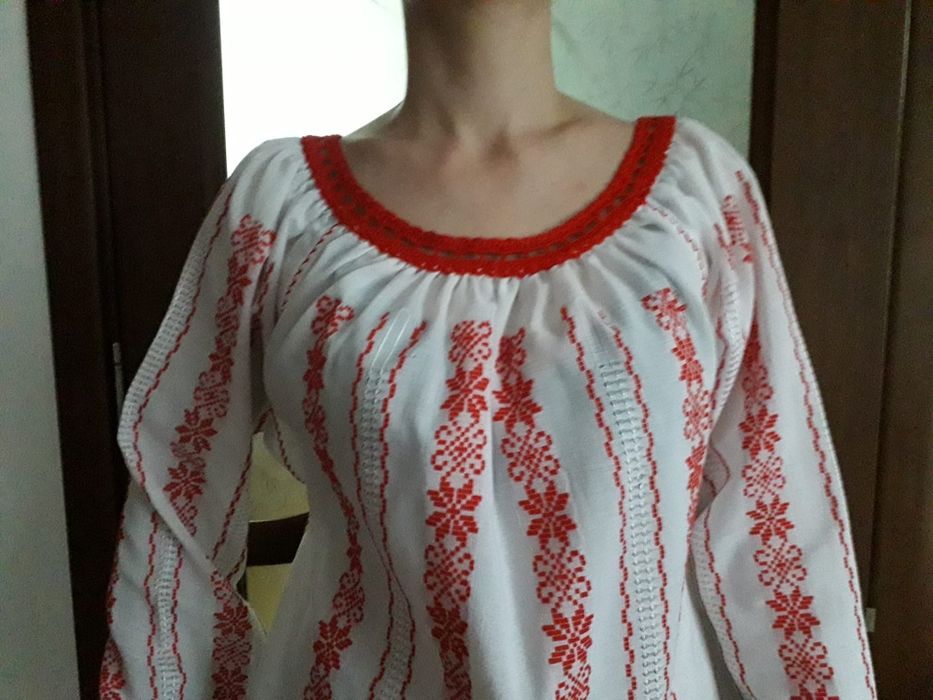 Ie traditionala tesuta manual la razboi.