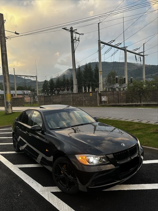 BMW E90 320d M47 163 CP – 2007 Trapă/Xenon/Navigatie/Piele