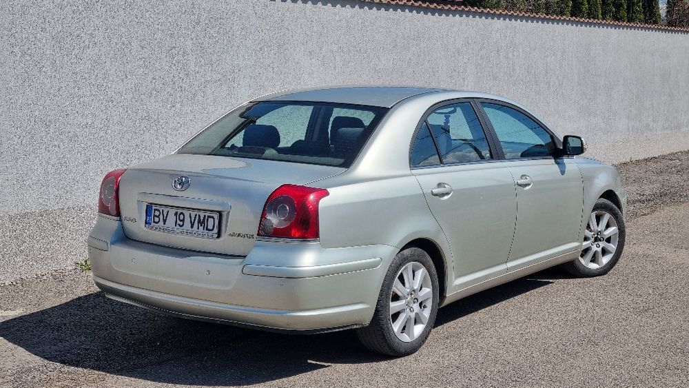 Toyota Avensis T25 1.8 VVT-i 129 cp 2007 benzina