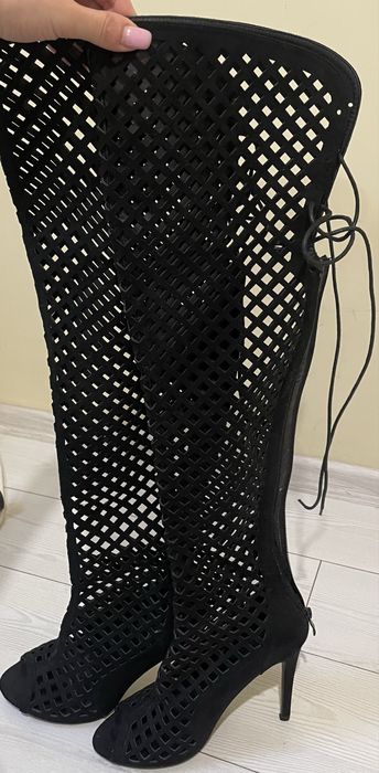 черни токчета ботуш