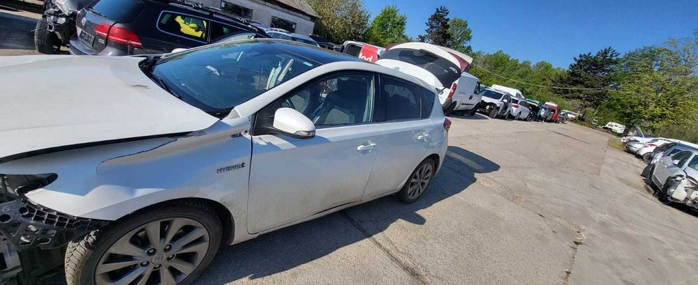 Carlig Remorcare Toyota Auris 2016