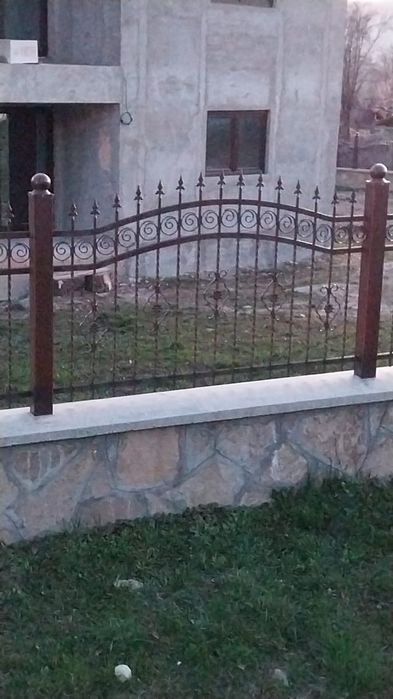 Porti si panouri gard