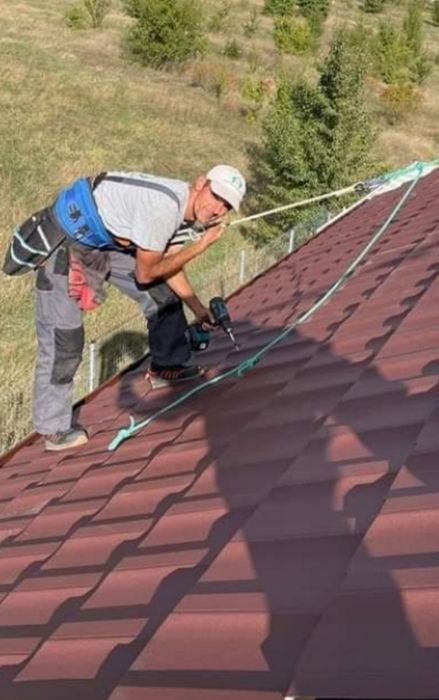 Montaj acoperiș cur