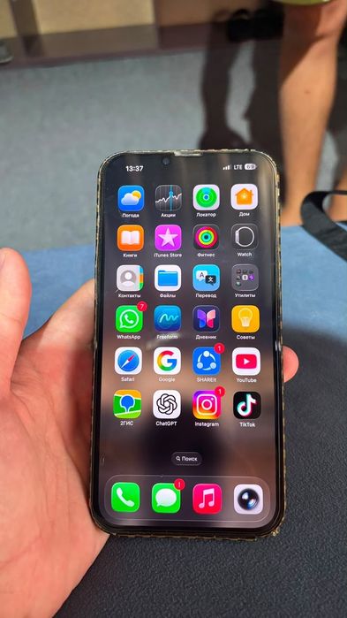 Продам IPhone 12