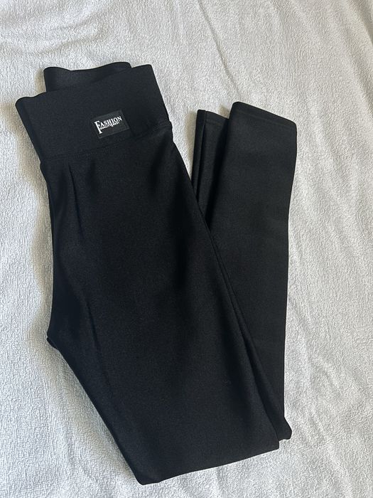 Colanti vatuiti marimea L (merg la S/XS]