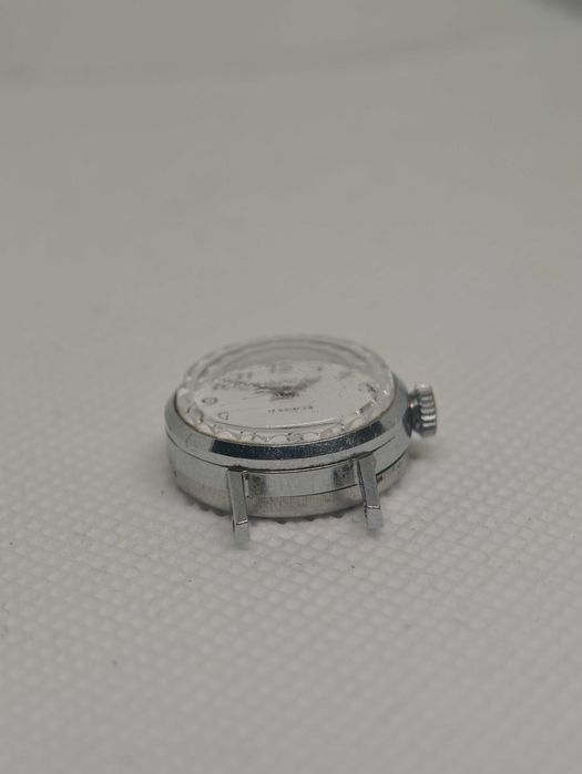 Ceas Damă Mecanic CHAIKA 1601 A - 17 Rubine - Vintage URSS