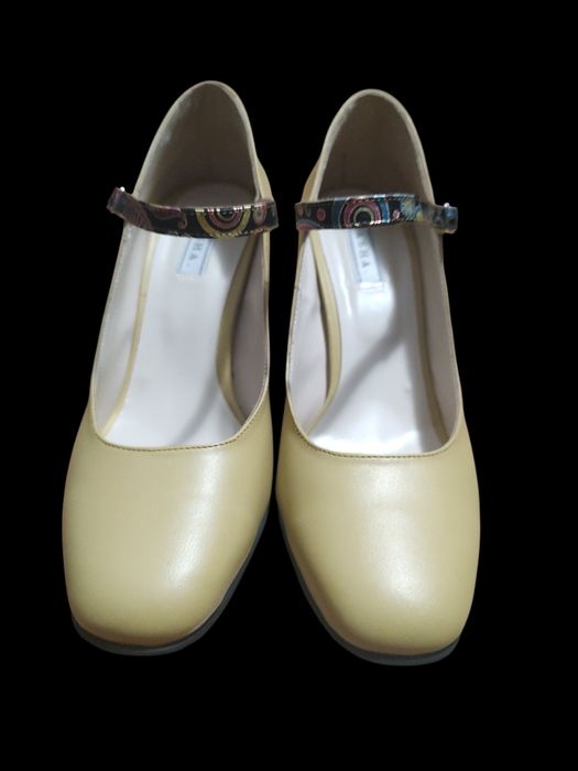 Pantofi DASHA 39 piele naturala ocru/galben deosebiti