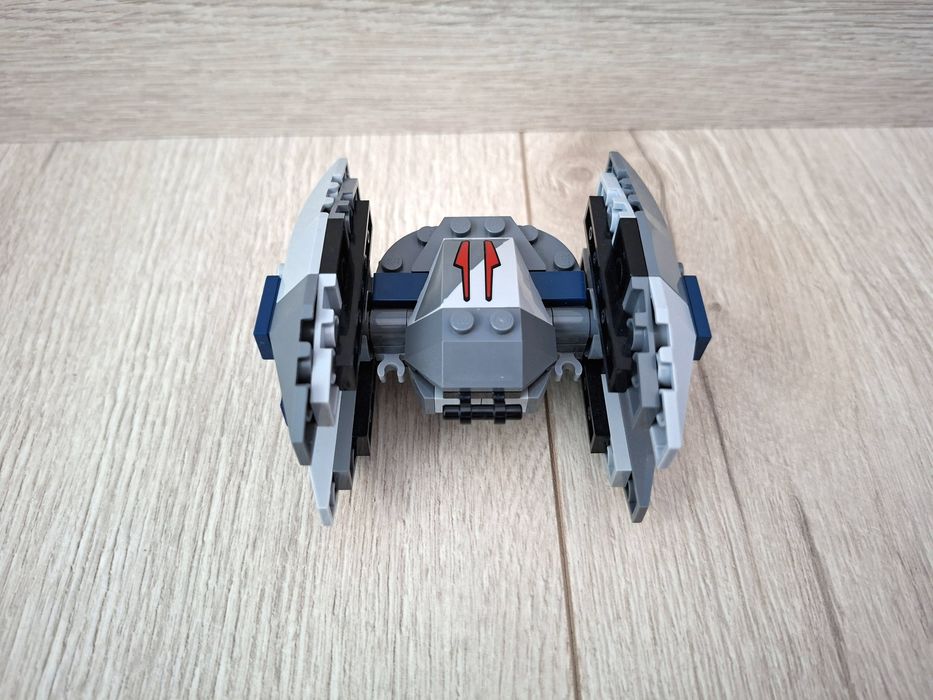 Продавам комплект Лего Star Wars(75082),(75073),(30276)