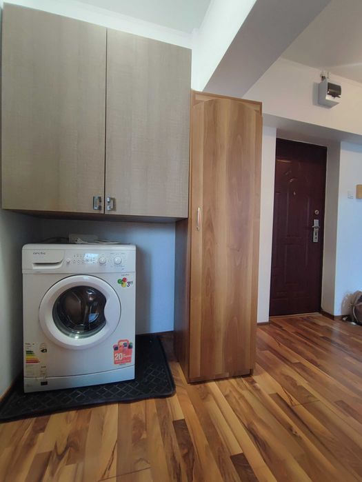 Inchiriez apartament 2 camere decomandat TROCADERO/TERMEN LUNG