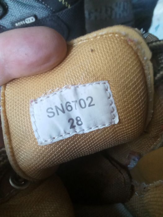 Продам обувь детскую