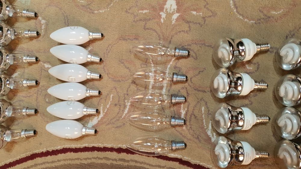 Продаю лампы освещения  разные