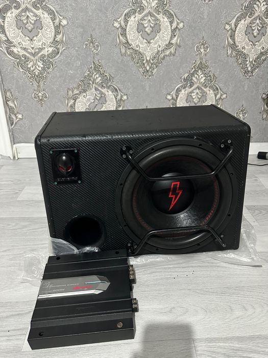 Продам сабвуфер урал новый.