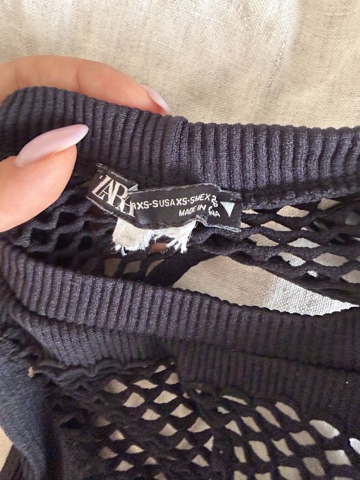 Боди ZARA бяло рипсено, черно fishnet, сребърно и драпирано