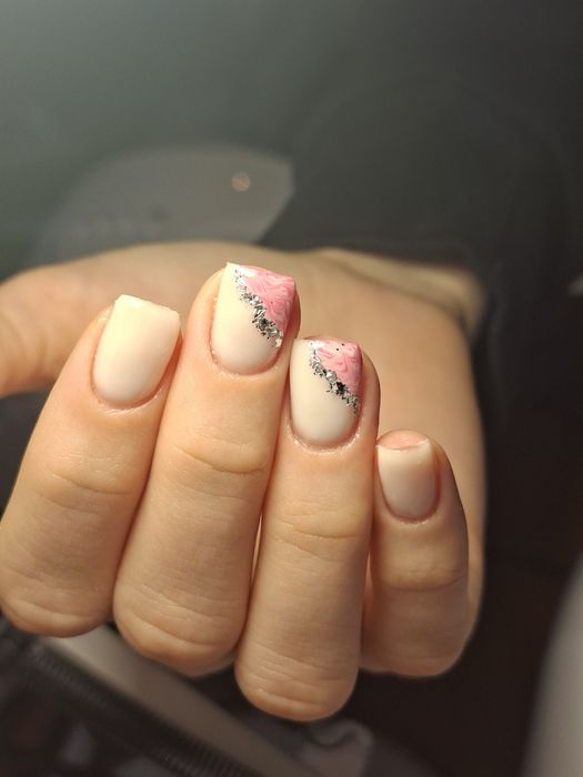 Unghii cu gel si oja semipermanenta